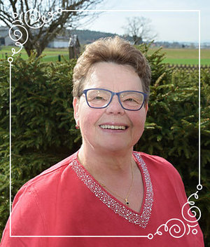 Berta Regier / Berta Regier Fotoreporterin der Pfarre Tobelbad